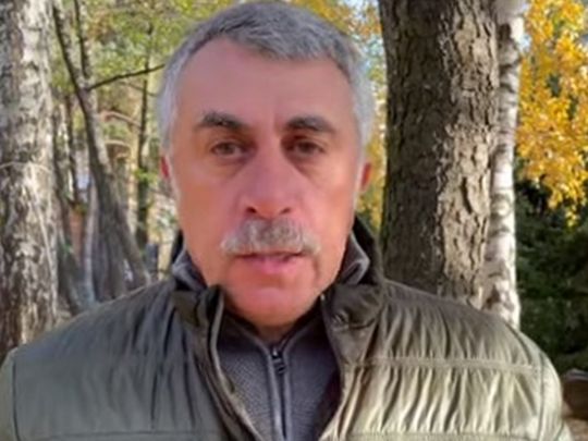 «Перестаньте показувати політиків. Покажіть морги, крематорії, кладовища», — лікар Комаровський