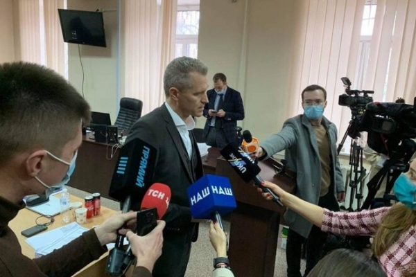 
                                                                         Депутат бундестага Петр Быстронь поддержал Медведчука в суде: Он – лидер оппозиции, его судят по политическим причинам 
                                                                                                                                                                                                                    