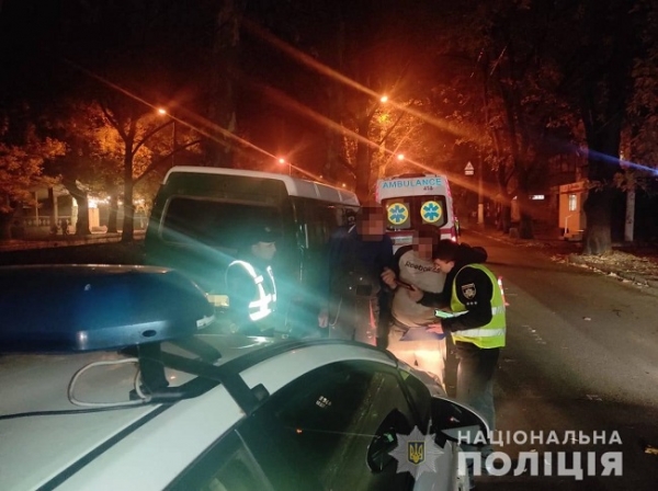 Смертельные ДТП: у «Вымпела» водитель сбил людей и скрылся, на Паустовского парень врезался в столб