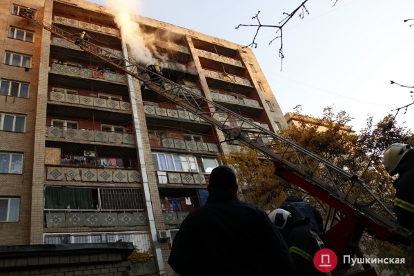 В общежитии в центре Одессы произошел пожар: пожарной сигнализации в здании не было. Фото