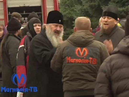 Поліція порушила справу на ченців Києво-Печерської лаври, які напали на журналіста