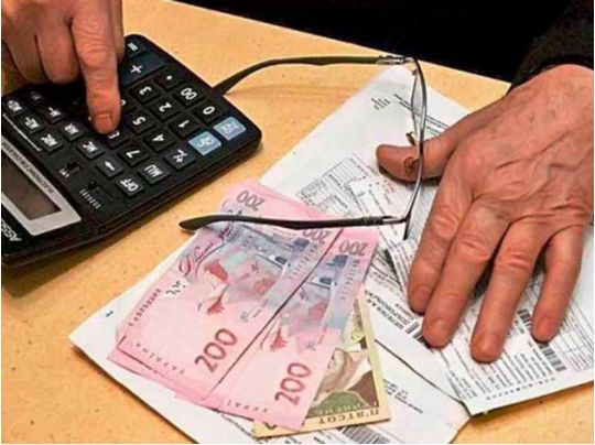 Субсидію можуть оформити студенти та люди зрілого віку без пенсії: які для цього потрібні документи