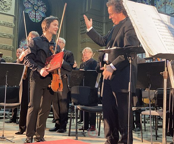 «Рождественские встречи - Odessa Violin Fest» завершились выступлением Якова Павленко