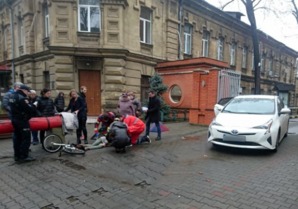 В центре Одессы сбили 11-летнего мальчика: он получил серьезные травмы