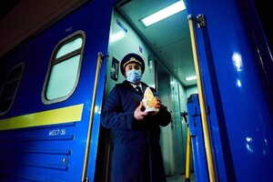 В Одессу привезли Вифлеемский огонь мира: его раздадут людям