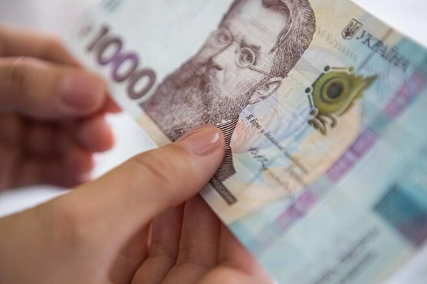 
                                                                        Кабмин решил выделить на выплату "тысячи Зеленского" еще 5 млрд грн
                                                                                                                                                                                                                    
