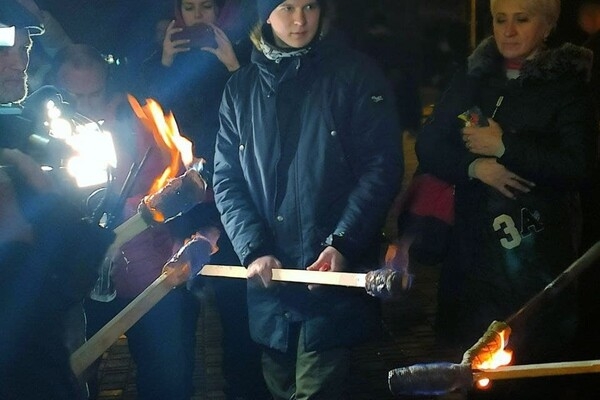 С песнями и факелами: в Одессе отметили День рождения Степана Бандеры