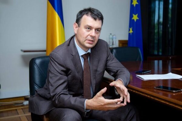 
                                                                        "Фопам" запретят работать на компании после налоговой реформы, &ndash; Гетманцев
                                                                                                                                                                                                                    