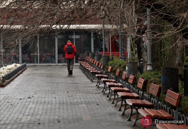 Позитив, несмотря на погоду: как центр Одессы встретил первое утро нового года. Фоторепортаж Позитив, несмотря на погоду: как центр Одессы встретил первое утро нового года. Фоторепортаж