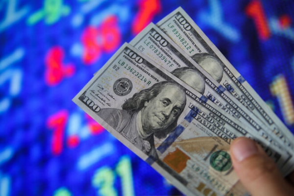 
                                                                        Доллар вынужден отступить. Прогноз курса €/$ на Forex
                                                                                                                                                                                                                    