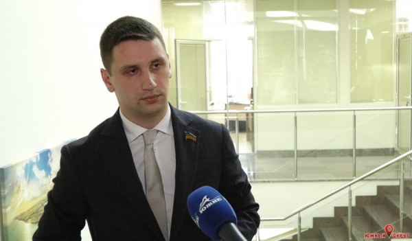 Депутат из Южного хочет, чтобы Зеленский перестал пугать украинцев Путиным 