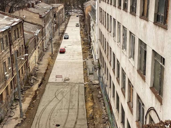 Деволановский спуск заливают бетоном