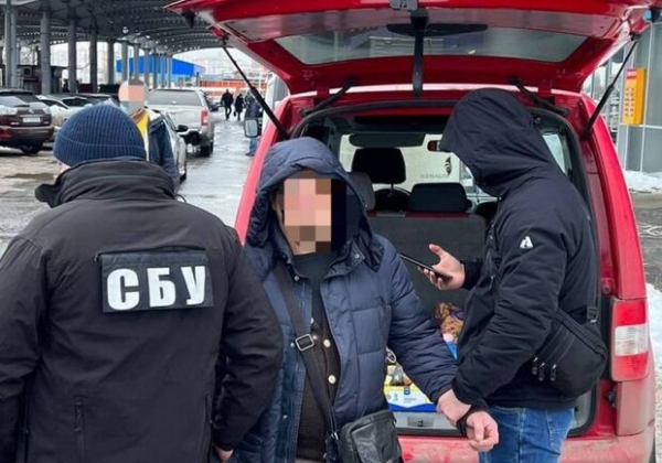Еще один сотрудник одесской таможни попался на взятке