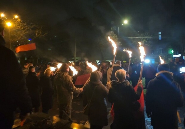 С песнями и факелами: в Одессе отметили День рождения Степана Бандеры
