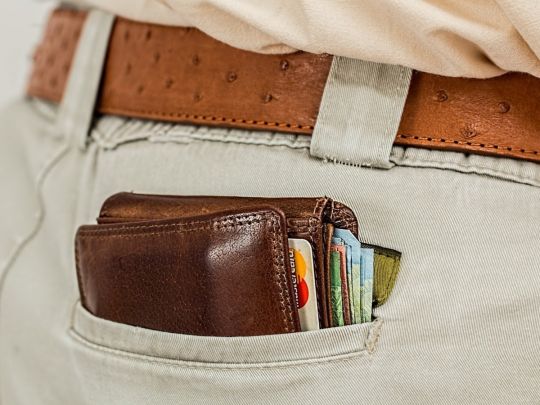 Без грошей не залишать: скільки повинні будуть платити українцям під час локдауну, що не за горами