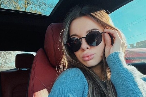 В ужасной аварии на въезде в Одессу погибла жена известного футболиста (видео)