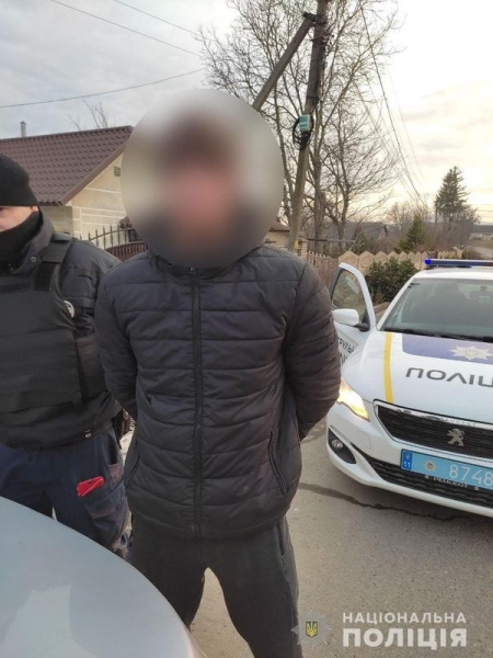 Цілілися по очах: у Чернівцях сталася стрілянина посеред міста