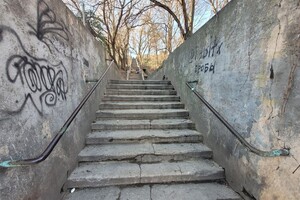 Мистика и руины: прогулка по лестнице-гиганту в Одессе