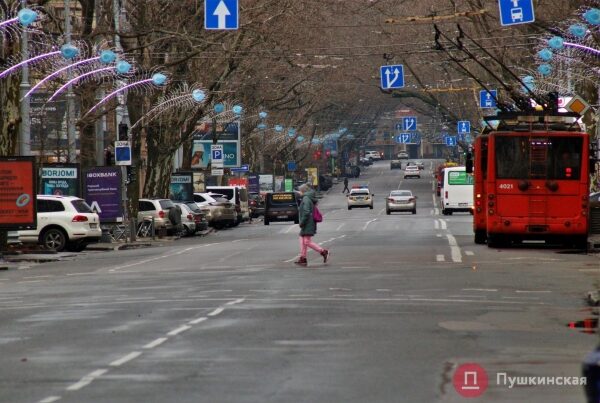 Позитив, несмотря на погоду: как центр Одессы встретил первое утро нового года. Фоторепортаж Позитив, несмотря на погоду: как центр Одессы встретил первое утро нового года. Фоторепортаж