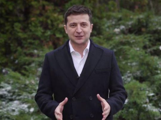 «Щойно ми приберемо лінію розмежування у голові, вона зникне і на карті»: що сказав Зеленський у новорічному привітанні