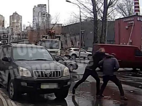 Синові екс-чиновника, який ледь не вбив людину в Києві, призначили арешт із мільйонною заставою