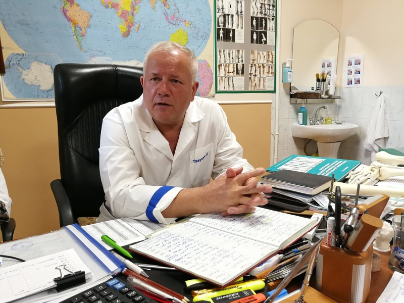 «В рік різниця між довжиною ніжок у сина була 9 сантиметрів»: проблему вирішили завдяки унікальним операціям ортопеда Віталія Веклича