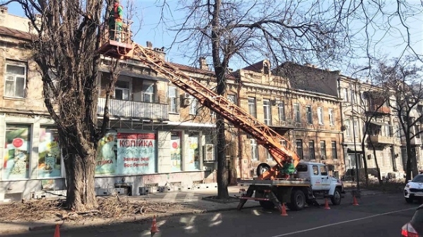 Одесским автомобилистам посоветовали избегать переулка Маяковского в пятницу
