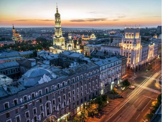 Харків’ян просять залишатися у сховищах та метро: що відомо про ситуацію у місті
