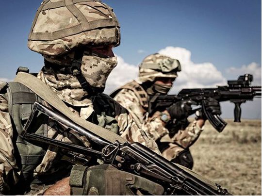 Російські окупанти кілька разів намагалися вночі штурмувати околиці Києва та були відбиті