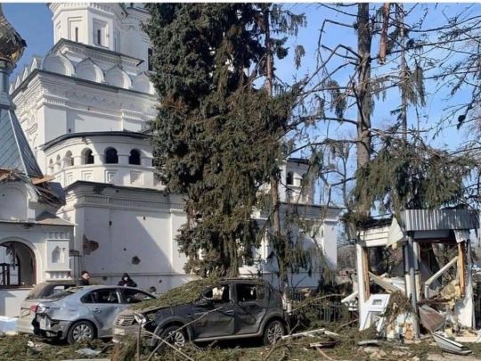«Не може РПЦ проповідувати Христа й підтримувати криваву політику Кремля», — монах про обстріл Святогірської лаври