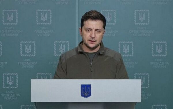 Оккупанты выпустили 8 ракет по аэропорту Винницы: Зеленский вновь потребовал закрыть небо Оккупанты выпустили 8 ракет по аэропорту Винницы: Зеленский вновь потребовал закрыть небо