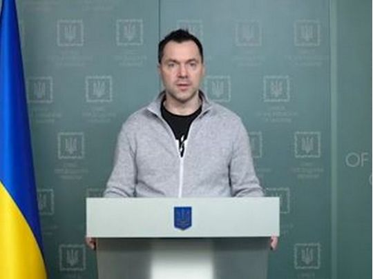 У двох областях українці зупинили ворога та розпочали полювання за його тиловими колонами, — Арестович