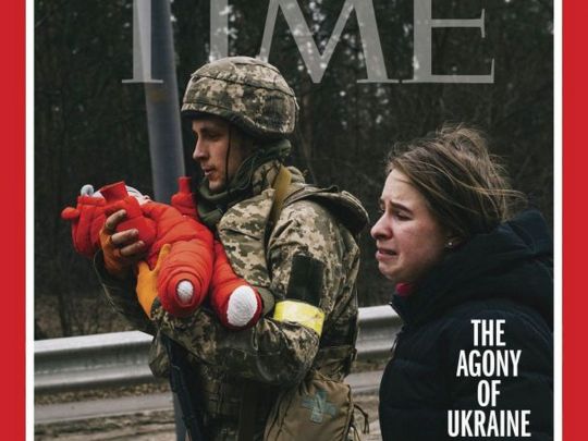 «Військовий взяв мою доньку та заспокоїв її»: жінка з обкладинки Time про те, як сім'я рятувалася з окупованого Ірпеня