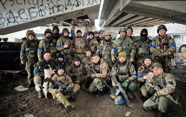 Амосов "спас" свой чемпионский пояс Bellator из дома в Ирпене