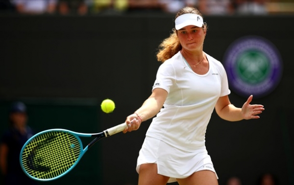 Снигур одержала победу на старте турнира ITF во Франции