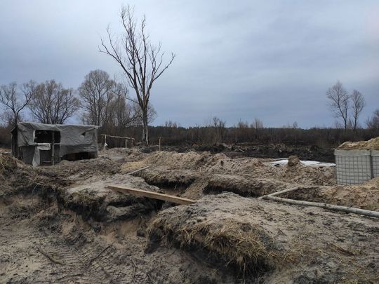 «Досхочу надихались радіацією»: з’явились фото російських окупантів в Рудому лісі