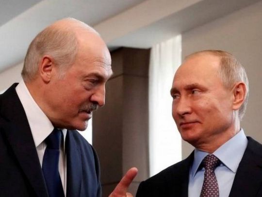 «Лукашенко дасть згоду „бункерному“ на введення війська, але невдовзі втече з Білорусі», — таролог