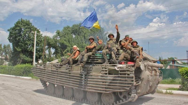 «Наші військові кажуть, що виженуть рашистську погань з луганської землі», — мешканець Лисичанська