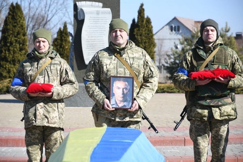 «Під час прощання з полковником ЗСУ його бійці відбивали наступ рашистів»: Валерію Гудзю надано звання Героя України