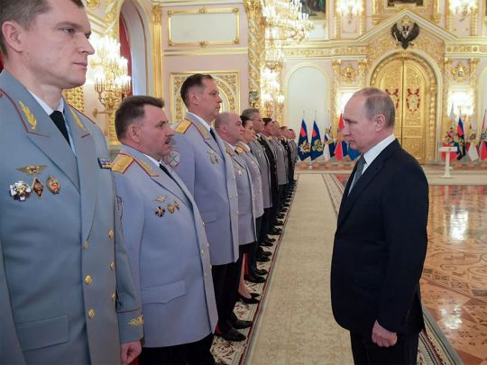 Путін має намір покінчити з армією Росії: Арестович повідомив про нове рішення кремлівського диктатора