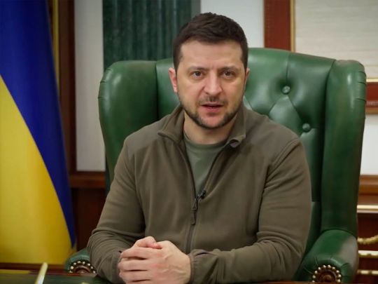 Рано розслаблятися, треба гнати окупантів: Зеленський прокоментував ракетні удари росії по Україні