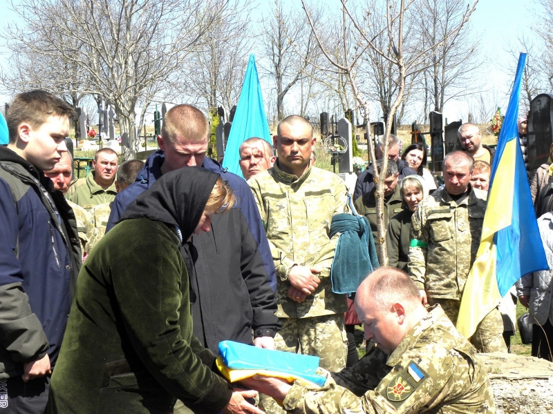 «Рятував побратима на полі бою»: на Вінниччині провели в останню путь бойового медика