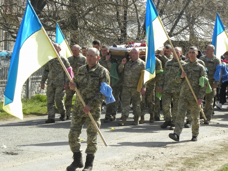 «Рятував побратима на полі бою»: на Вінниччині провели в останню путь бойового медика