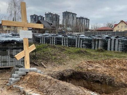 «Скажи, Лавров, якщо Буча це фейк, то де зараз моя мама?» — дочка вбитої рашистами жінки звернулась до влади рф