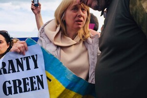 В Запорожье приехала колонна эвакуированных с завода "Азовсталь" в Мариуполе