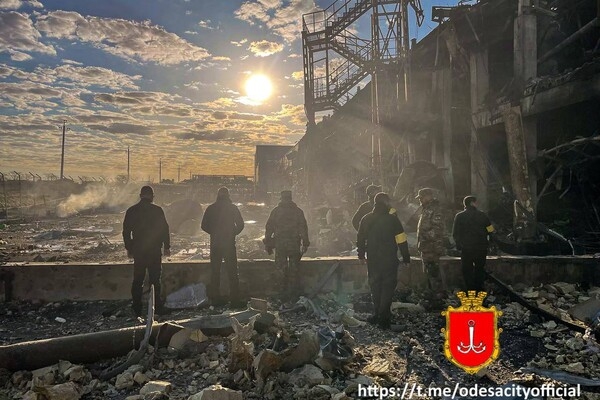 Поздравили с 9 мая: последствия ракетного удара по Одессе