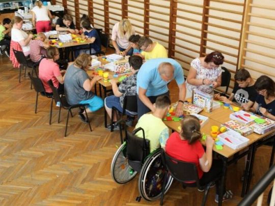 Безкоштовні табори для українських дітей організовані у Польщі: що треба знати