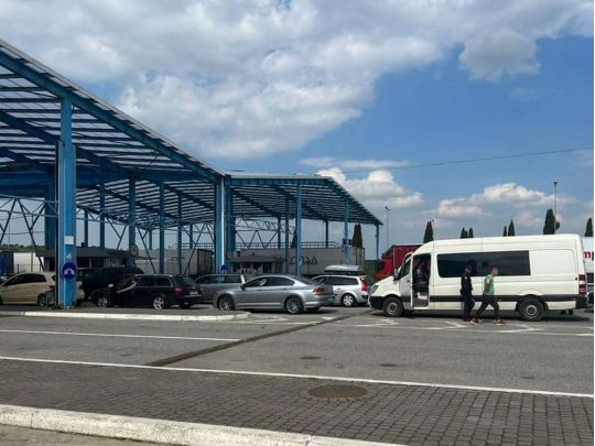 Чи підлягають мобілізації студенти, які навчаються за кордоном, і що потрібно для виїзду з країни: роз'яснення МінТОТ