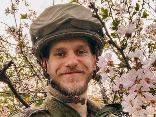 «Ми почули його голос, він сказав, що живий»: пресофіцер «Азову» вийшов на зв’язок з рідними після евакуації