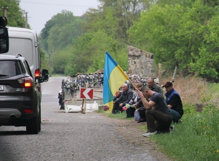 Врятував вісьмох побратимів, але сам загинув: під Вінницею провели в останню путь медика-героя Олександра Гончарука